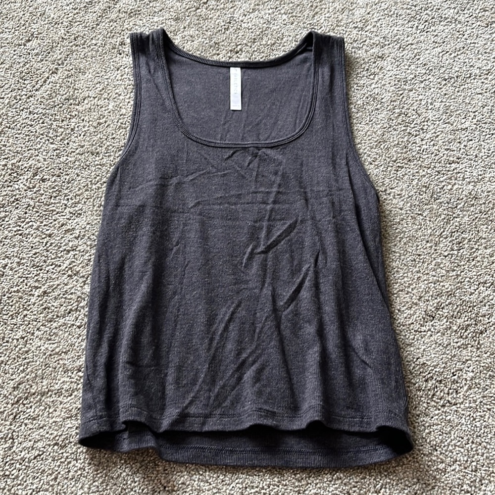 NEVER WORN Fabletics gray tank top
